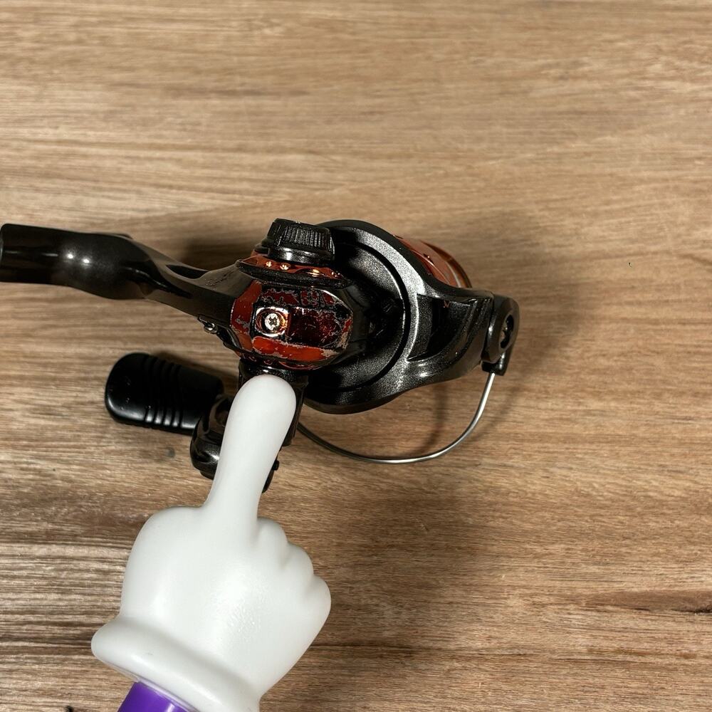 South Bend WG-120 Spinning Fishing Reel Ball Bearing 5.4:1 Gear Ratio Orange - Picture 4 of 7